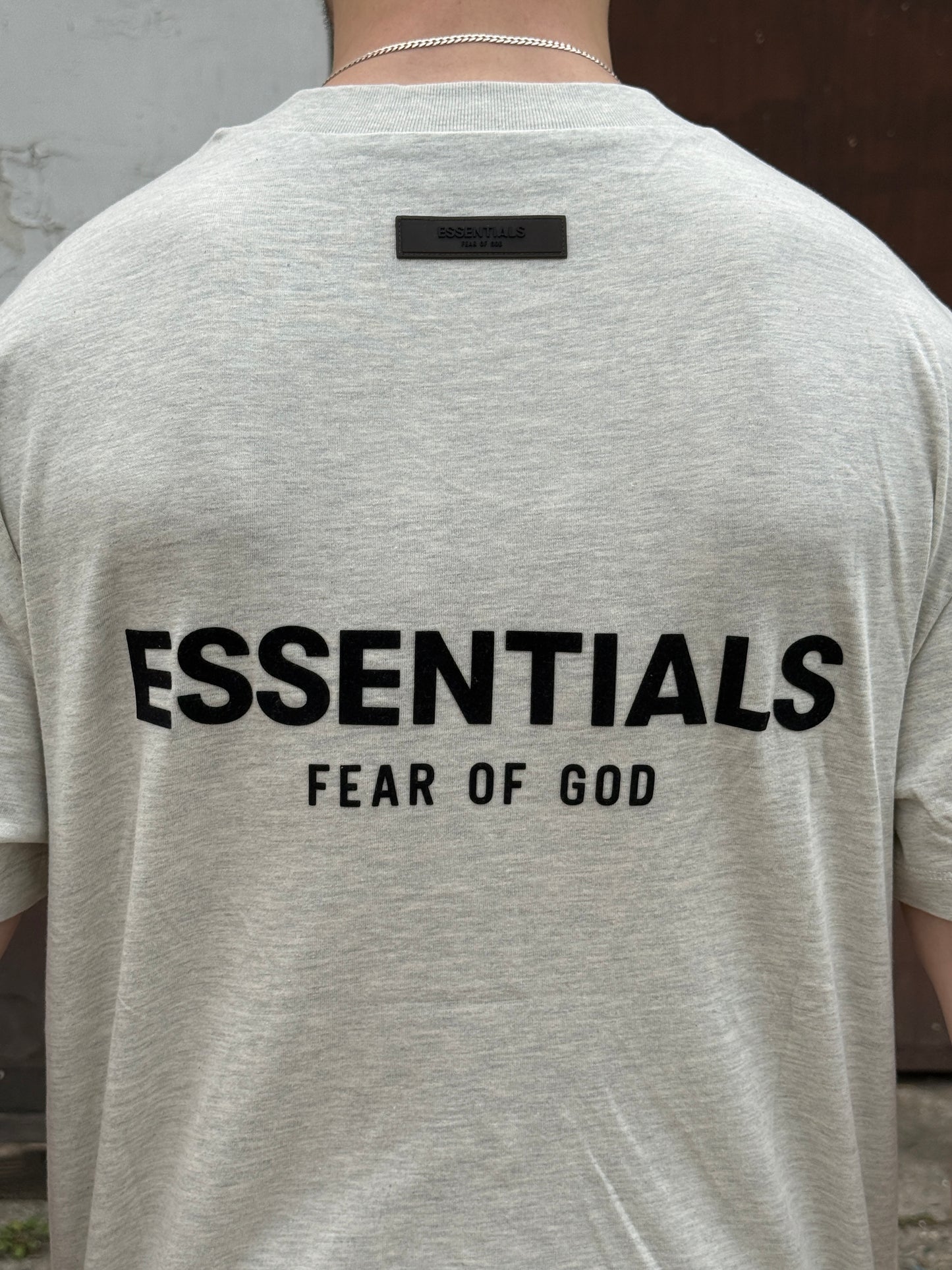 Letni set Essentials Fear of God SS22 Light Oatmeal — koszulka + szorty
