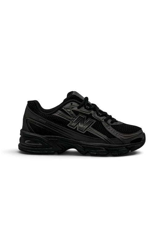 New Balance 740 Triple Black (U740BO2)