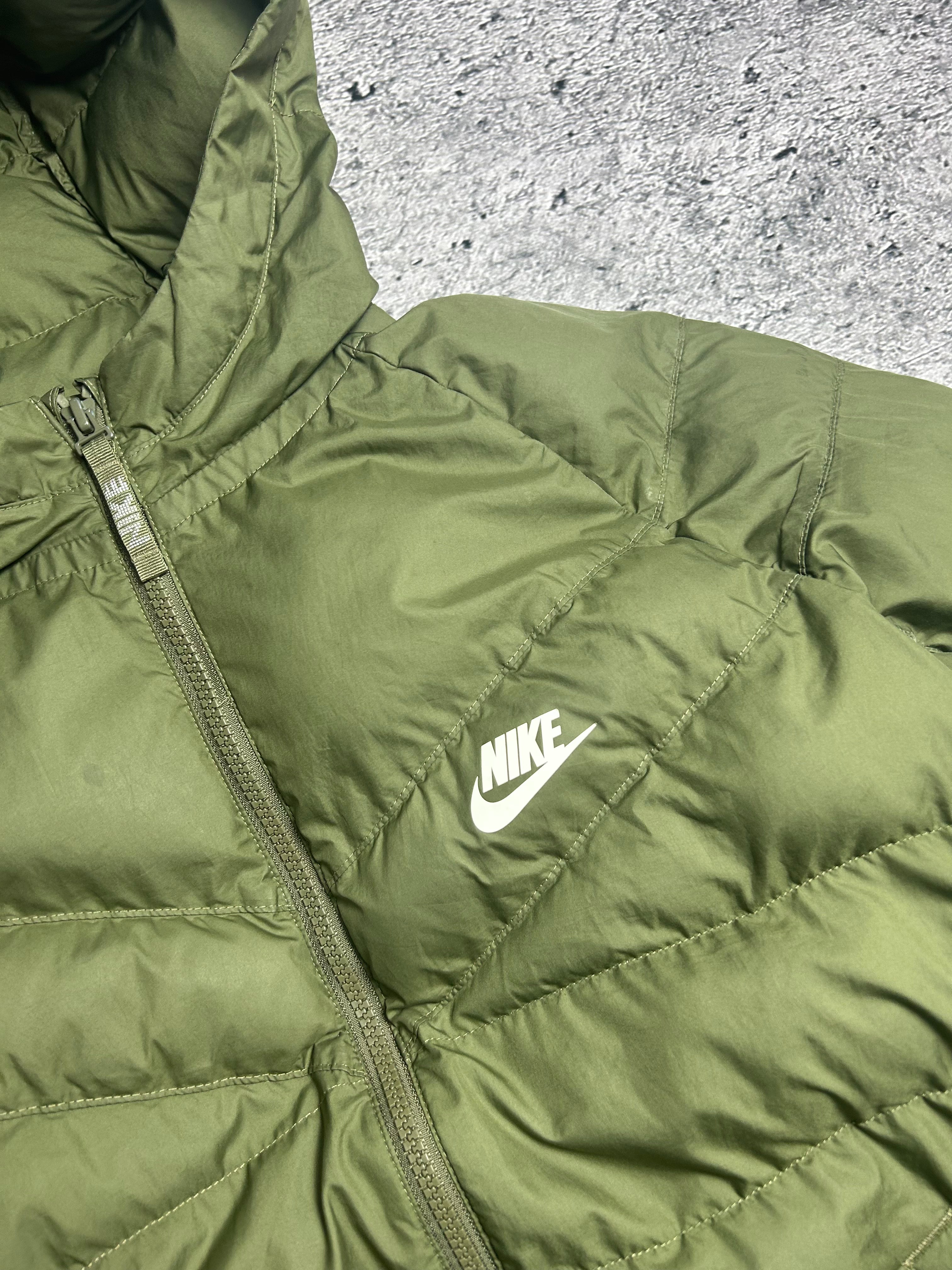 Zielona Kurtka Puchowa Wiosenna Nike Rozmiar M