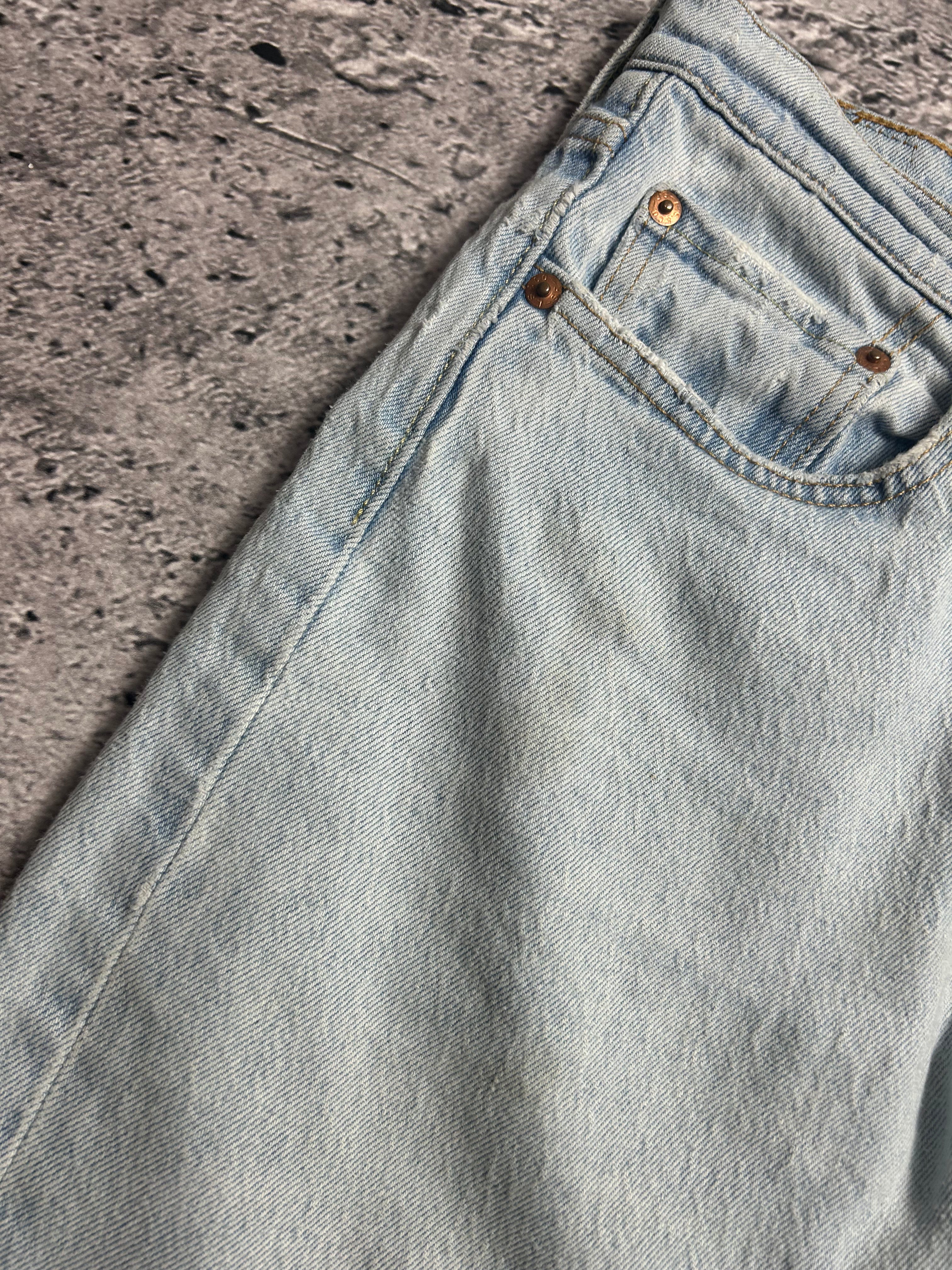Jasnoniebieskie Shorty Damskie Jeansowe Levi's 501 W26 L30