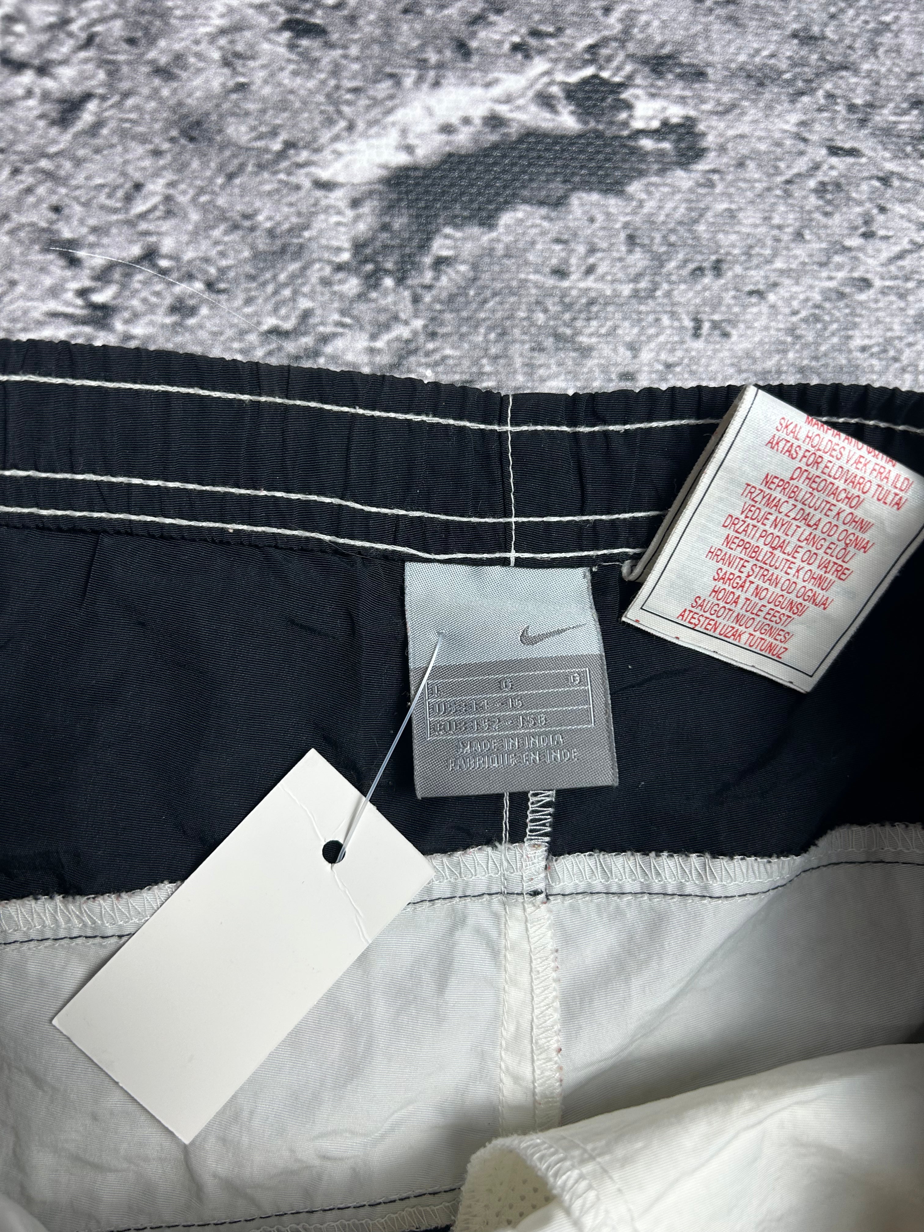 Vintage 00s Białe Shorty Rybaczki Nike Rozmiar L