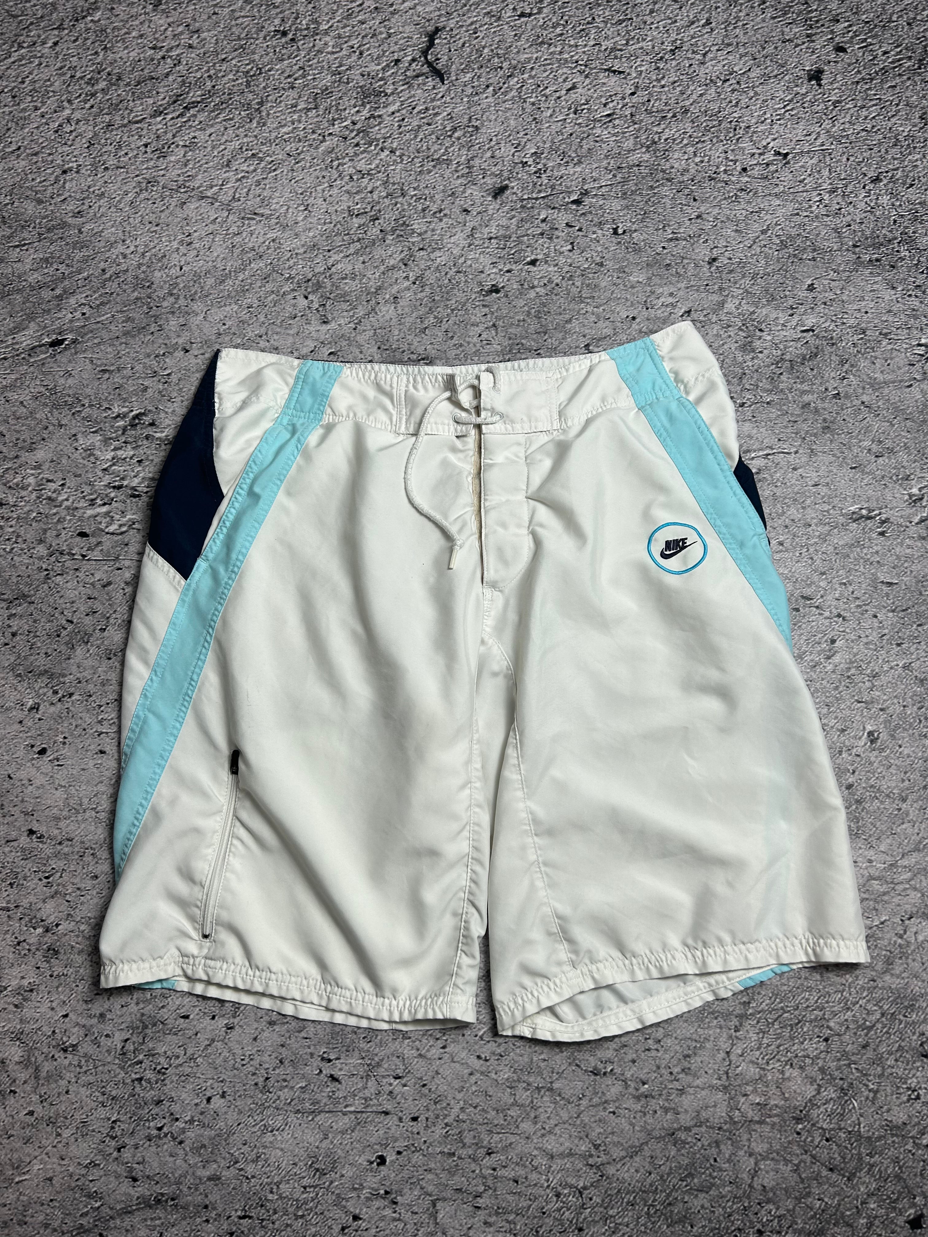 Biało Niebieskie Vintage Shorty Nike 00s Rozmiar M