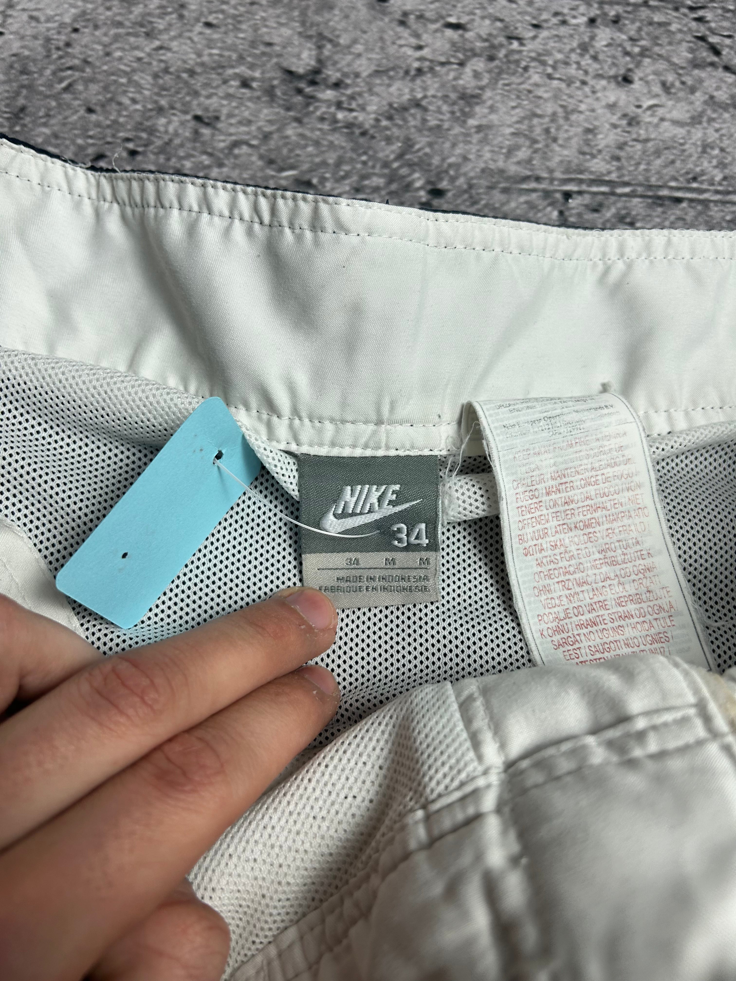 Biało Niebieskie Vintage Shorty Nike 00s Rozmiar M