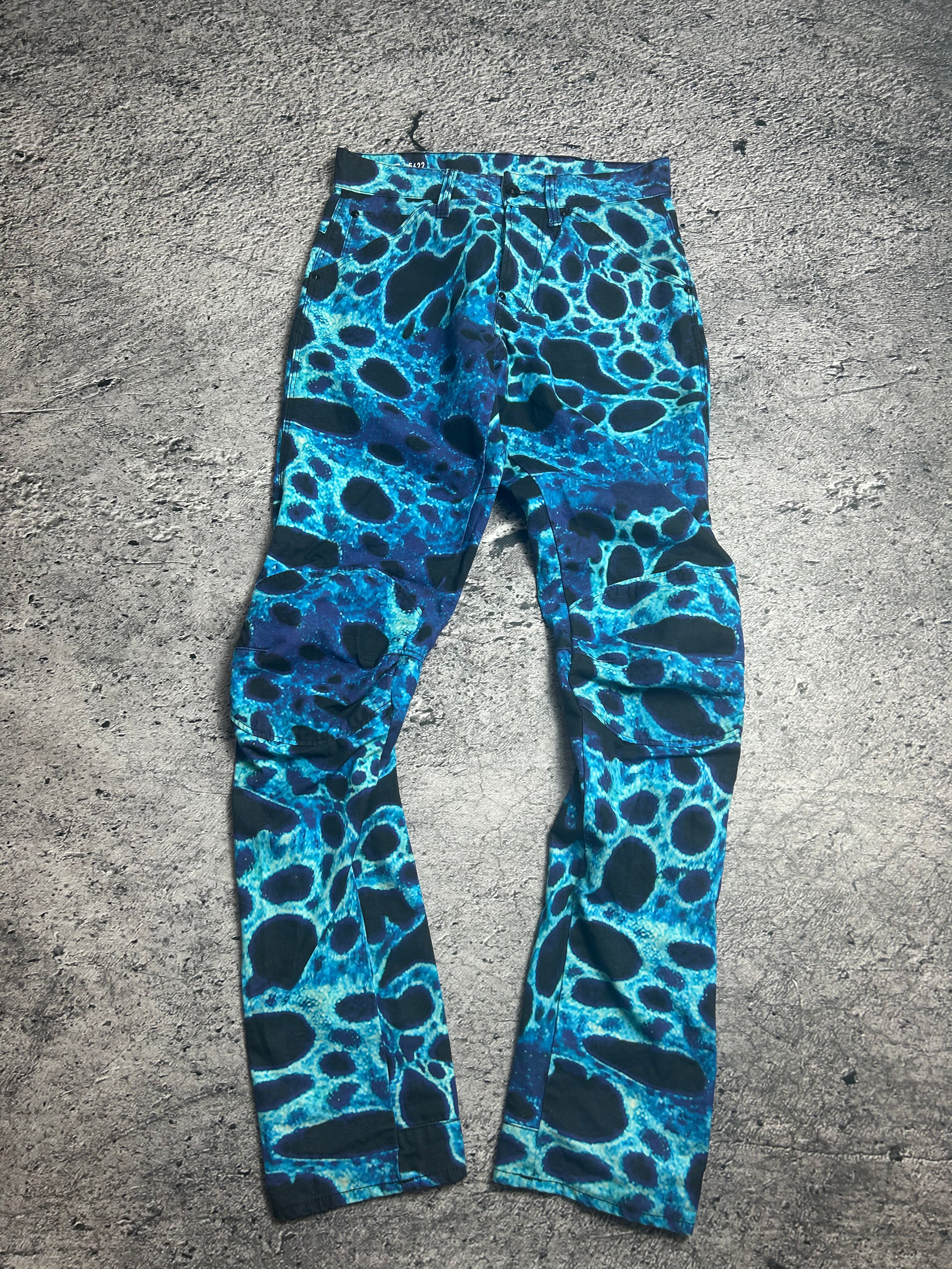 Niebiesko Czarne Camo Jeansy Raw W27 Y2K Style