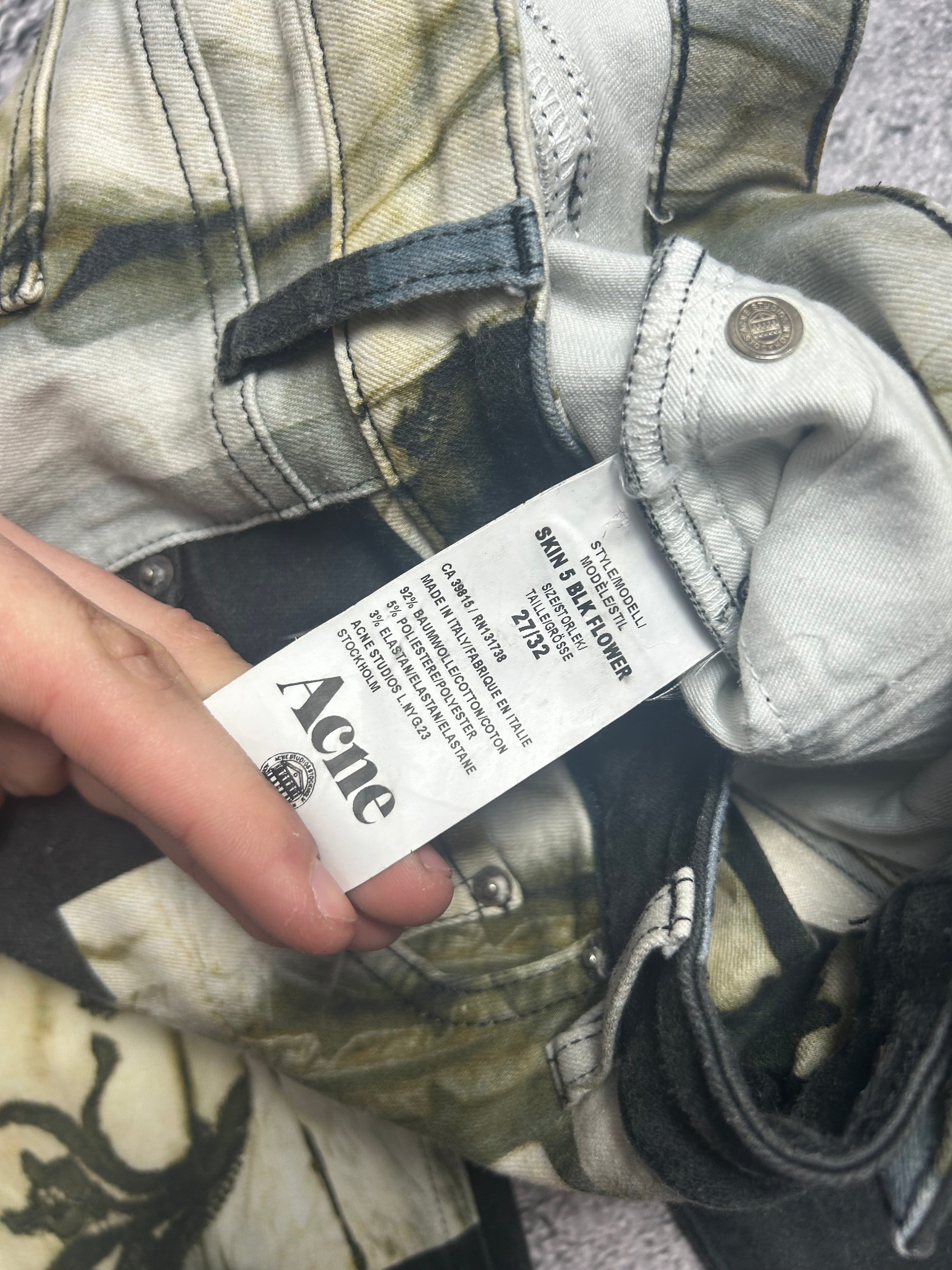 Acne Studios Spodnie Jeansowe Skin 5 Blk Flower Rozmiar 27/32