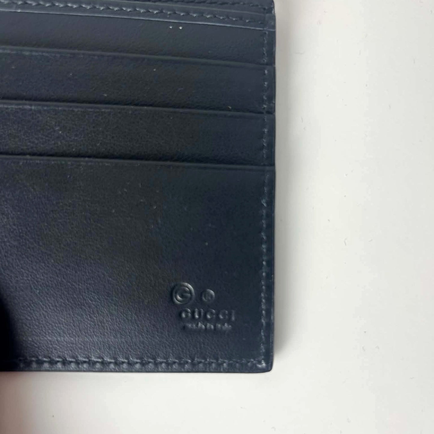 Gucci Microguccissima Bi-Fold Wallet 4