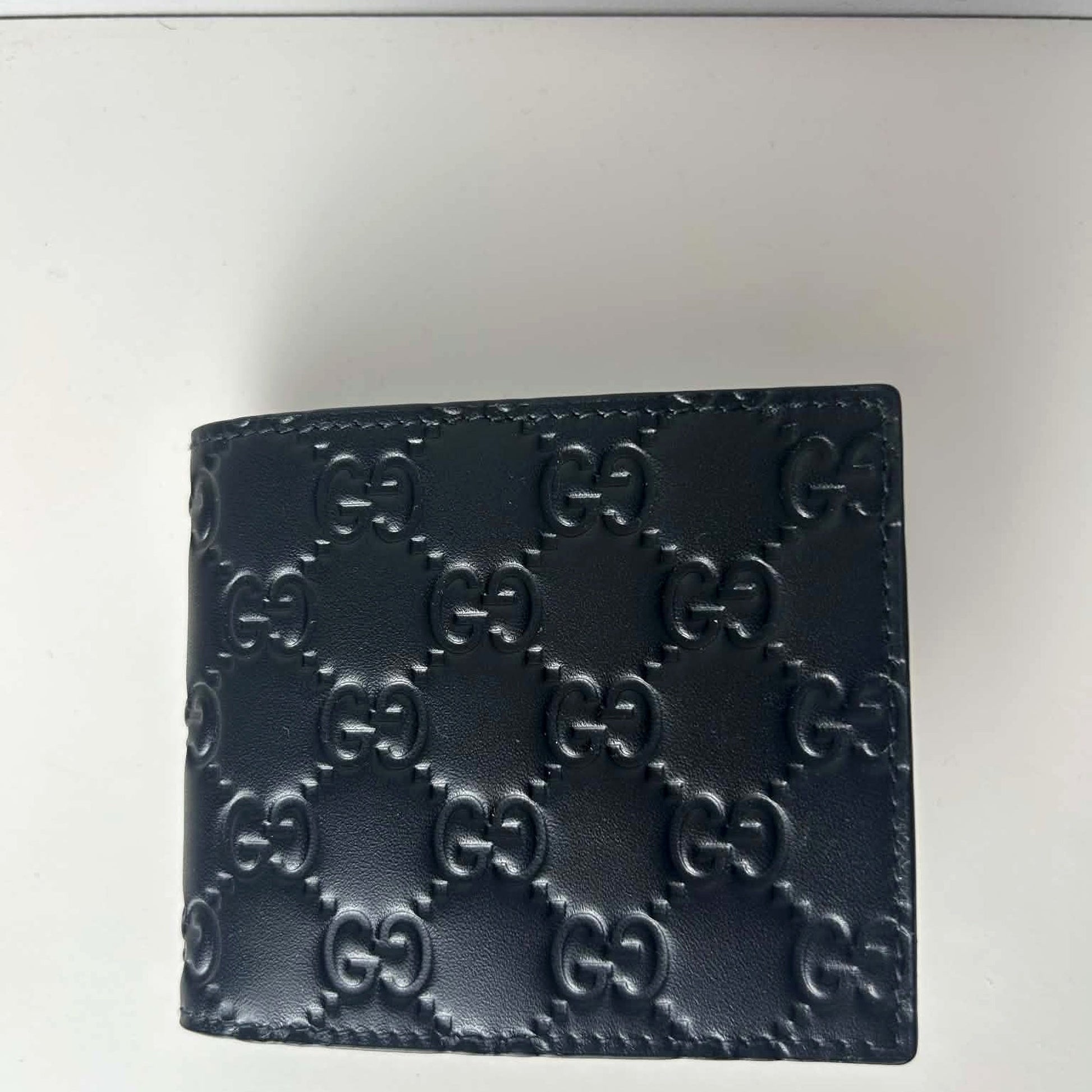 Gucci Signature Bi-Fold Wallet 1