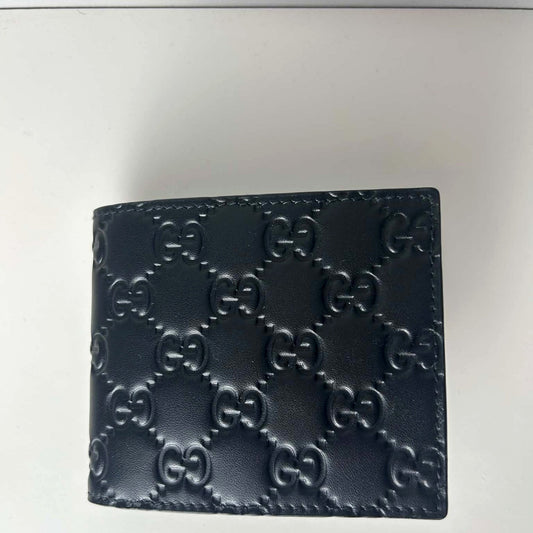 Gucci Signature Bi-Fold Wallet 1